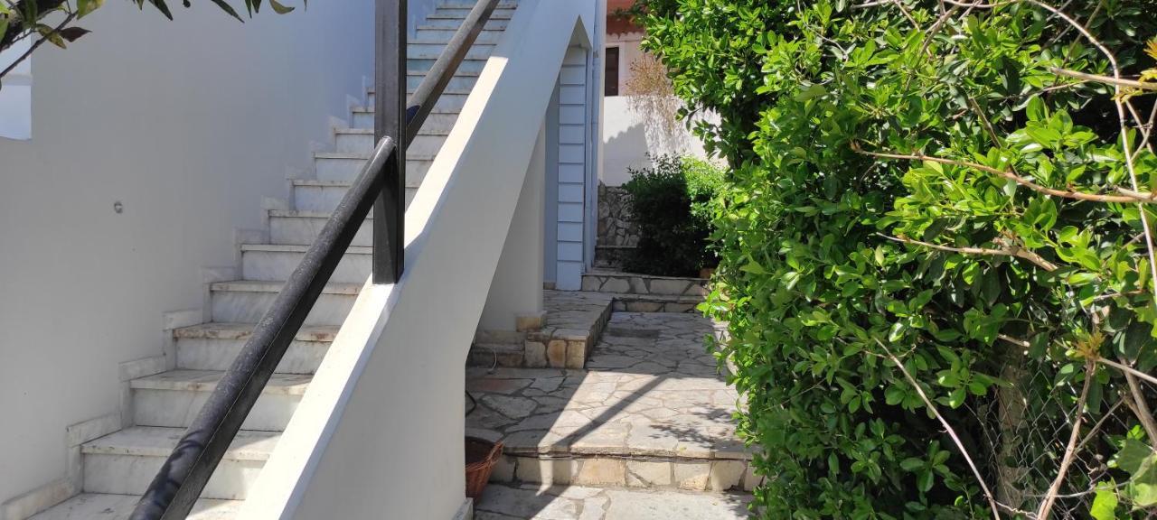 Boho Studios Liapades - Near Restaurants, Bus And Beaches Екстер'єр фото